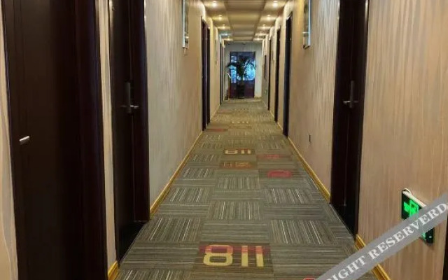 Urban Beauty Collection Hotel (Fangte Branch of Qingdao High-tech Zone)