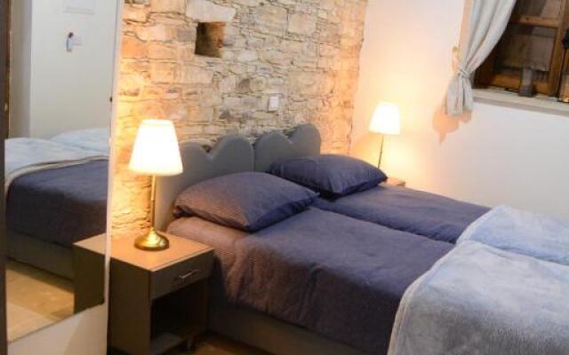 Lazaros Stonehouse