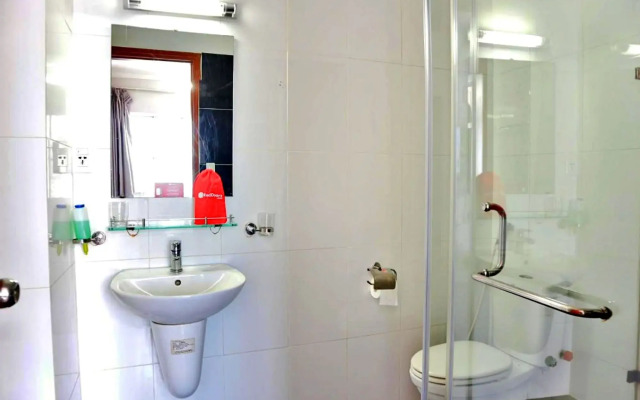 S79 Quynh Giang Airport Hotel