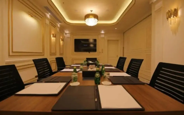 Palette Luxury Mirage Hotel