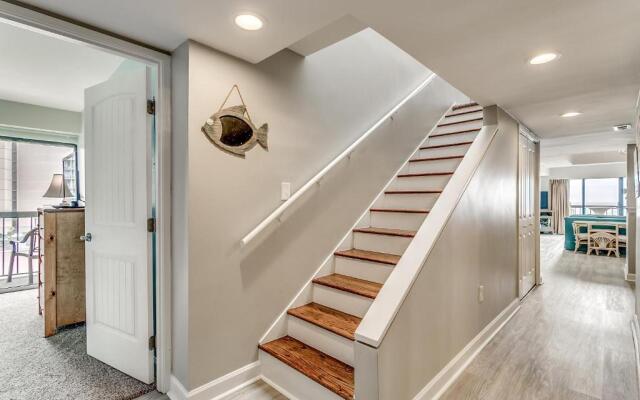 The Savoy Penthouse 601 (3 bedroom plus loft, Sleeps 9)