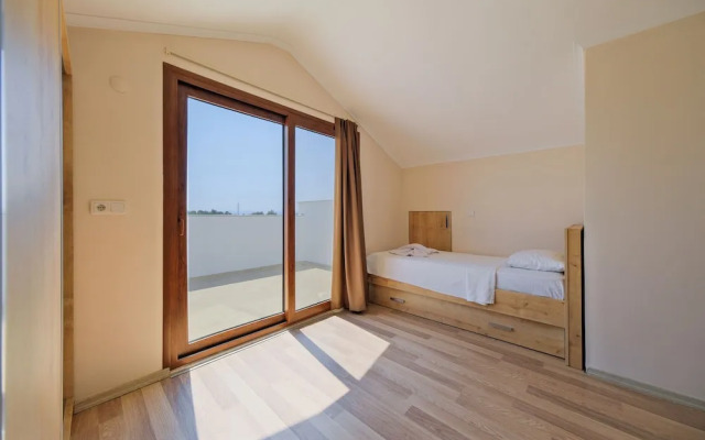 Talia deniz manzaralı 4 odalı lüks Villa