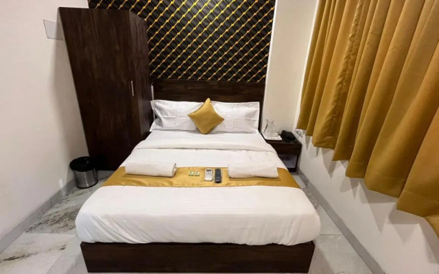 Hotel Plaza Rooms - Prabhadevi Dadar