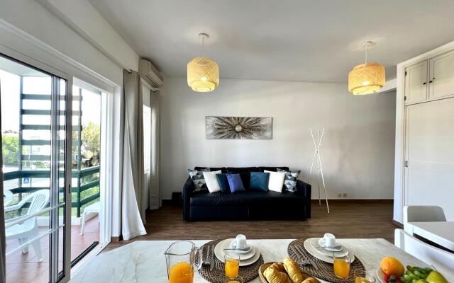 VILAMOURA CENTRAL 4 WITH POOL by HOMING
