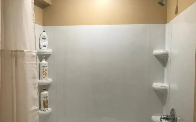 McKinley Creekside Cabins