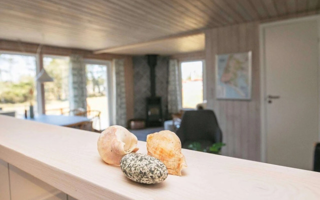 6 Person Holiday Home in Oksbol