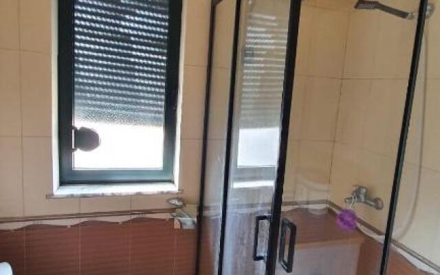 Cozy 2 bedroom /1 Bath Apartment/Tirana