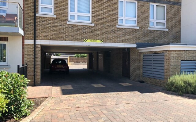 Queens Court Apartment