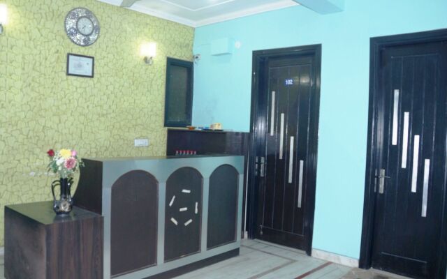 Maxfort Service Apartment