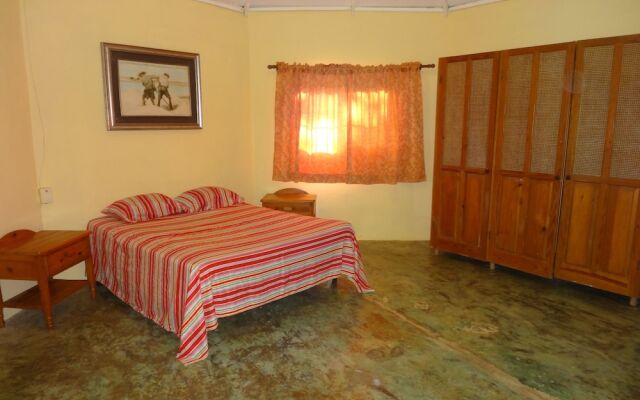 Gipsy Ranch Rooms - Hostel