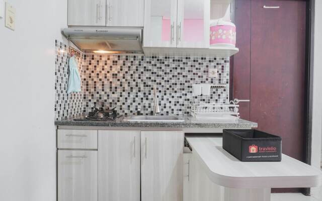 Comfort and Best Choice 2BR at Nifarro Park Apartment