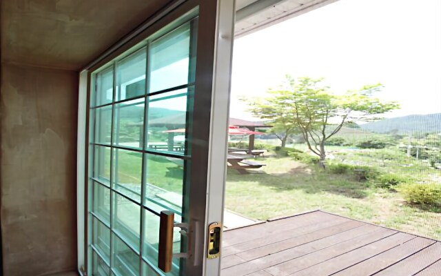 Pyeongchang Pink House Pension