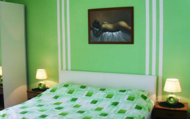 Apartments & Rooms Vitt