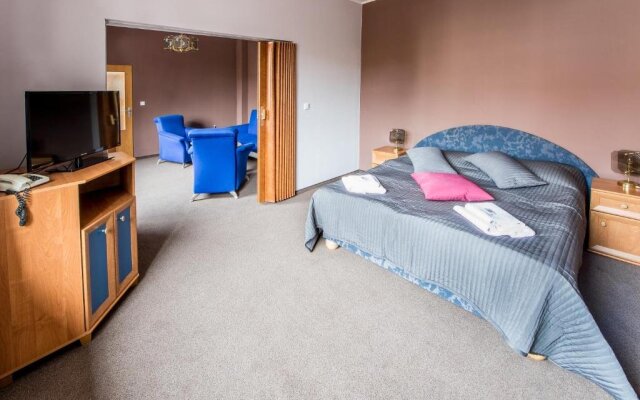 Hotel U lva