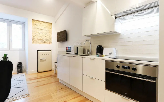 Charming Santos by Homing