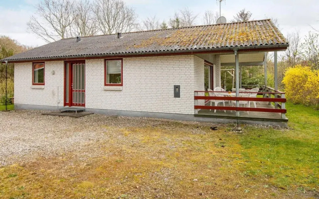 6 Person Holiday Home in Glesborg