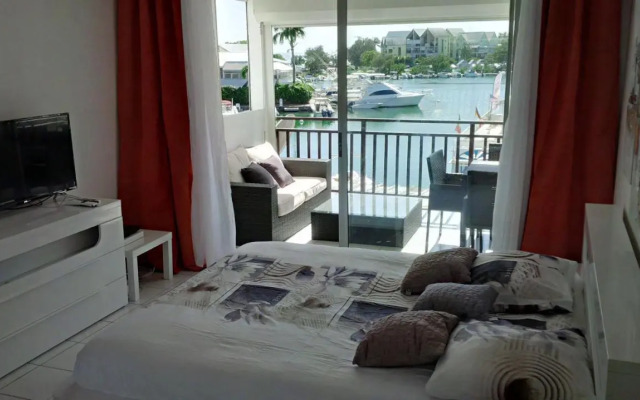 Joli Studio Vue Sur Mer