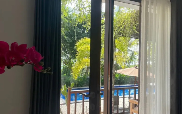 Tinggian Hill Retreat