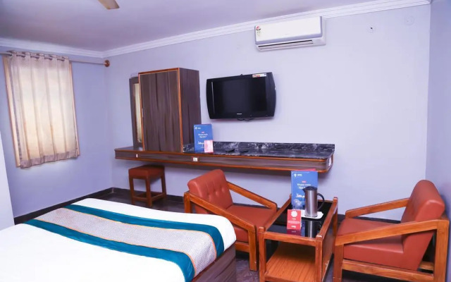 Holidays Dollars Grand by OYO Rooms