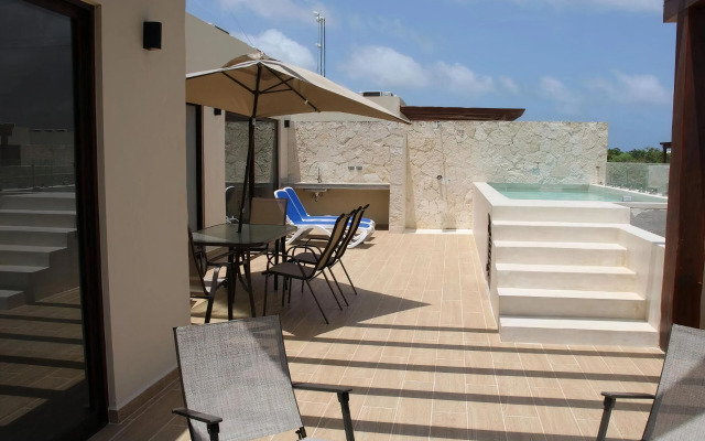 Blue Luxury Kukulkan