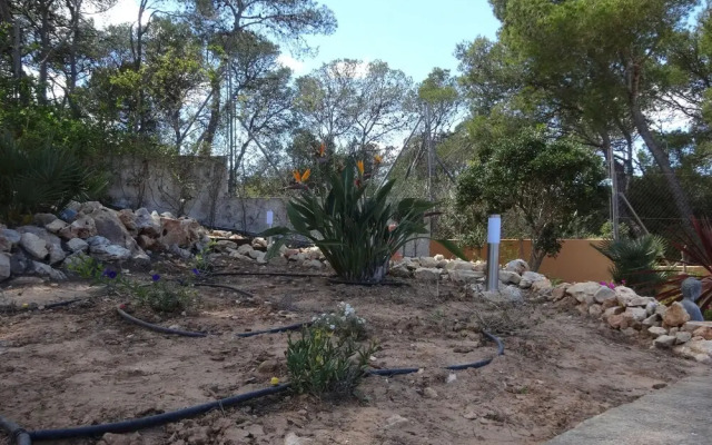 Apartment in Villa Quiet Residential Area Close to all Activities