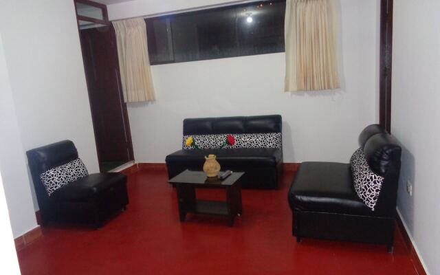 Hostal y Apartamentos Guest Home