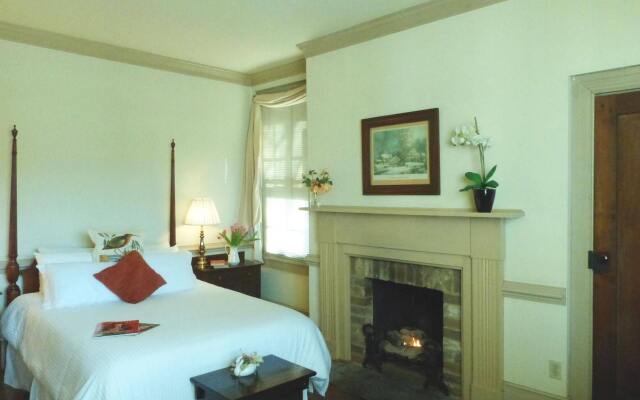 Maple Hall Inn & Restaurant 1850