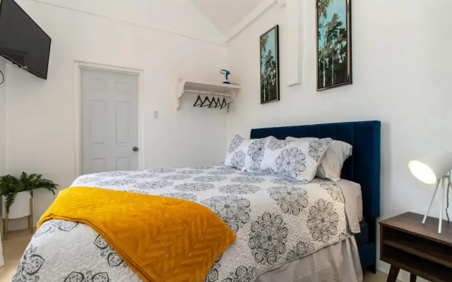 Runaway Bay Gem Suite