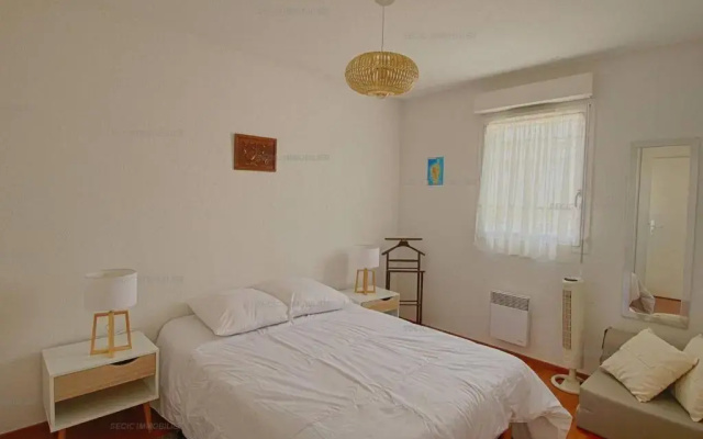 Appartement Ajaccio, 2 pièces, 4 personnes - FR-1-61-488