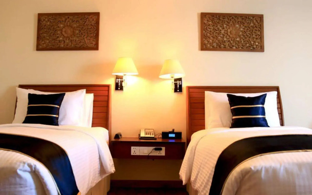 Eastern Palace Hotel