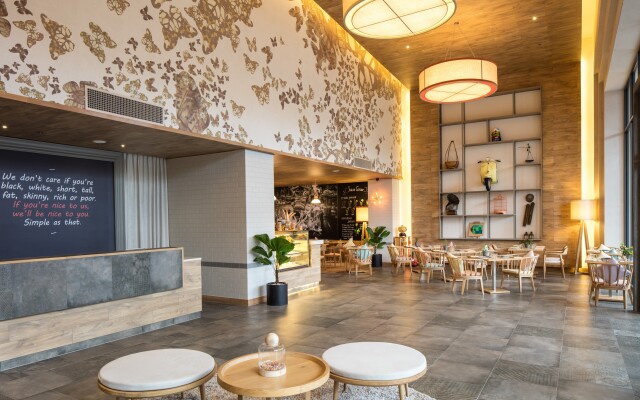 Fusion Suites Saigon
