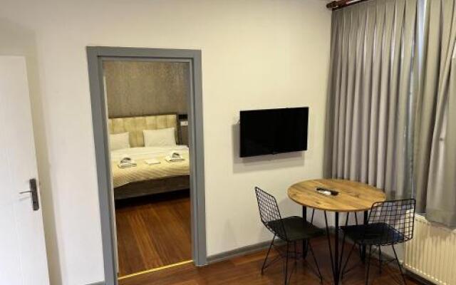 Taksim Neo Pera Suites