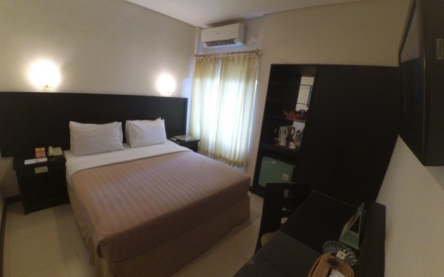 Hotel Palm – Guest Rooms – Banjarmasin