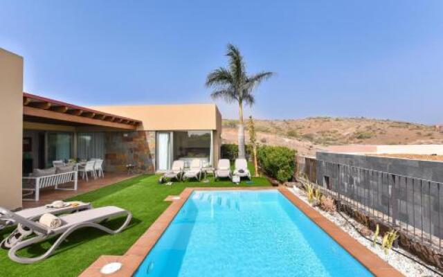 Salobre Villa with Pool Par 4 Nr 9