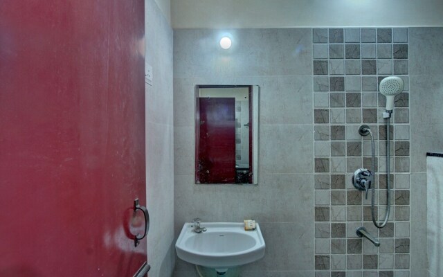 Oyo 27946 Sandhanam As Abode