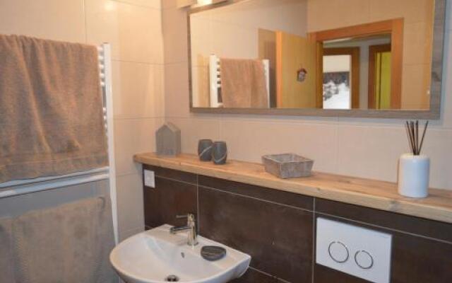 "Chalet le Dahlia - 4 Vallees"