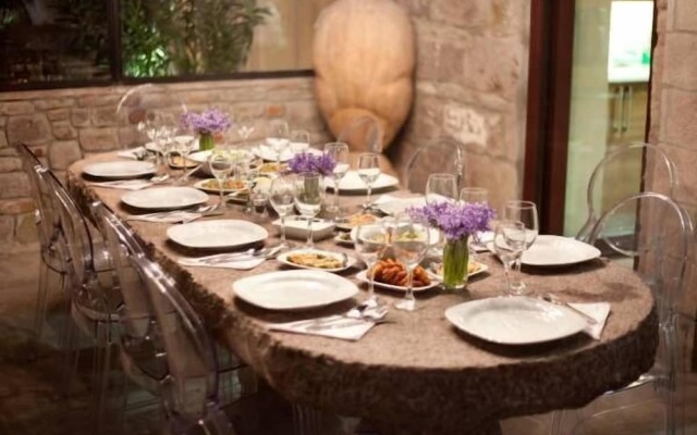 Assosyal Hotel