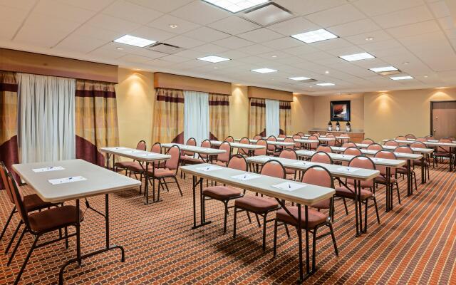 Holiday Inn Express Hotel & Suites Laredo-Event Center Area, an IHG Hotel