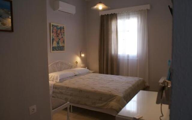 Aparthotel 2 Stars Ios