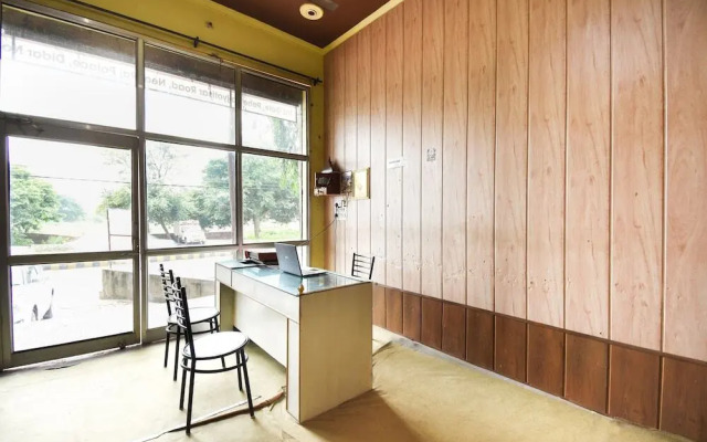 Hotel Kohinoor Park by OYO Rooms