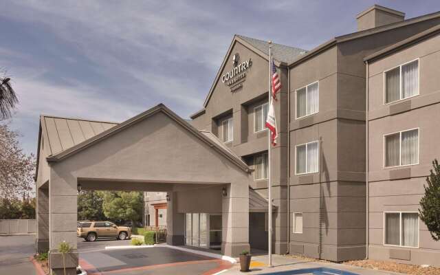 Country Inn & Suites by Radisson, Fresno North, CA