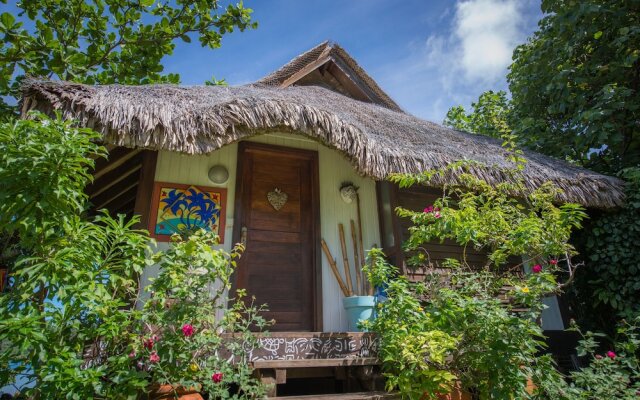 Bora Bora Bungalove