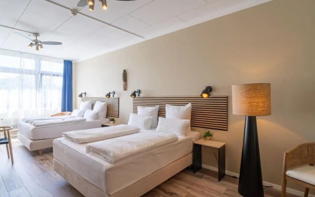 Aqua Hotel