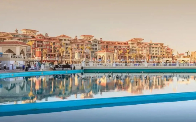 Porto Sharm with Garden
