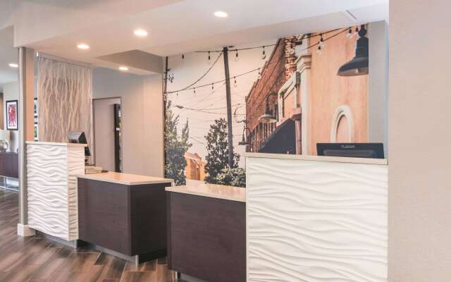 La Quinta Inn & Suites by Wyndham Atlanta Conyers