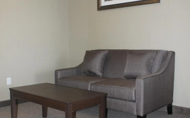 Meridian Inn & Suites Lloydminster