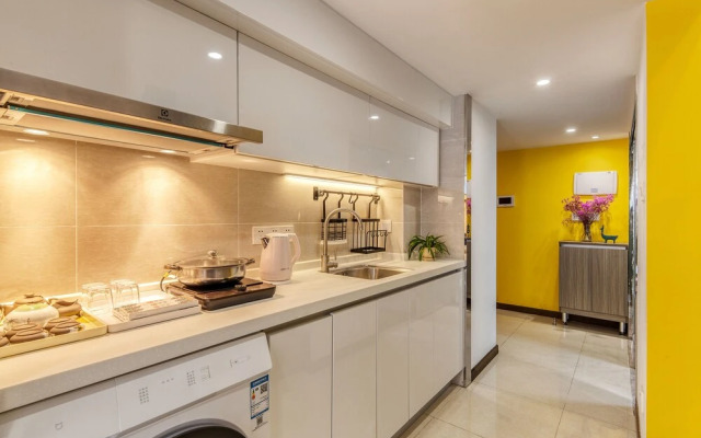 Guangzhou He She Art Apartment