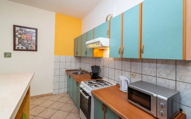 Amazing Apartment in Jasenice With 1 Bedrooms and Wifi