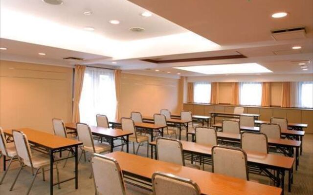 GR Hotel Esaka