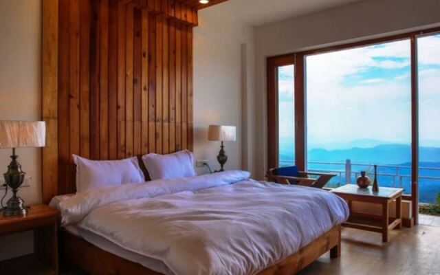 StoneWood Villa by Royal Collection